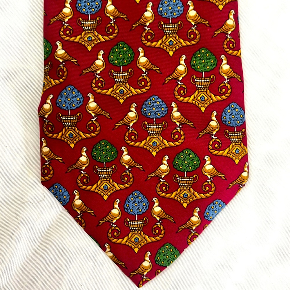 Vintage Salvatore Ferragamo Birds and Tree Print. Excellent condition!